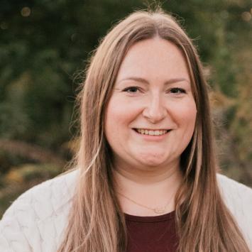 Headshot of Heather Hamilton