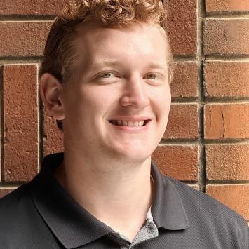 Headshot of Scott Simmons